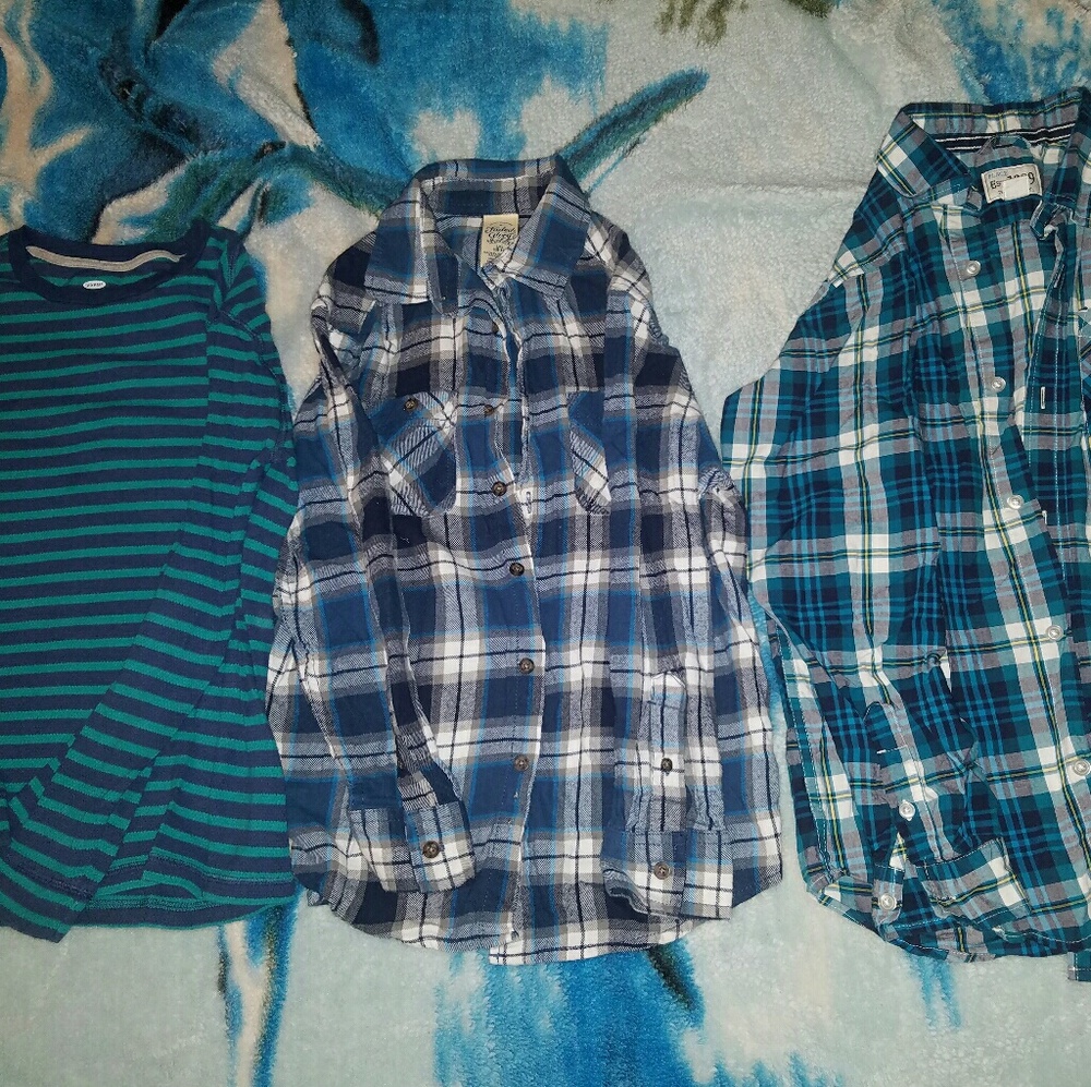 BOYS SIZE 10/12 LONGSLEEVE SHIRTS